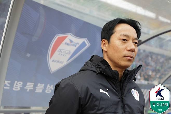 수원 삼성 염기훈 감독, 한국프로축구연맹
