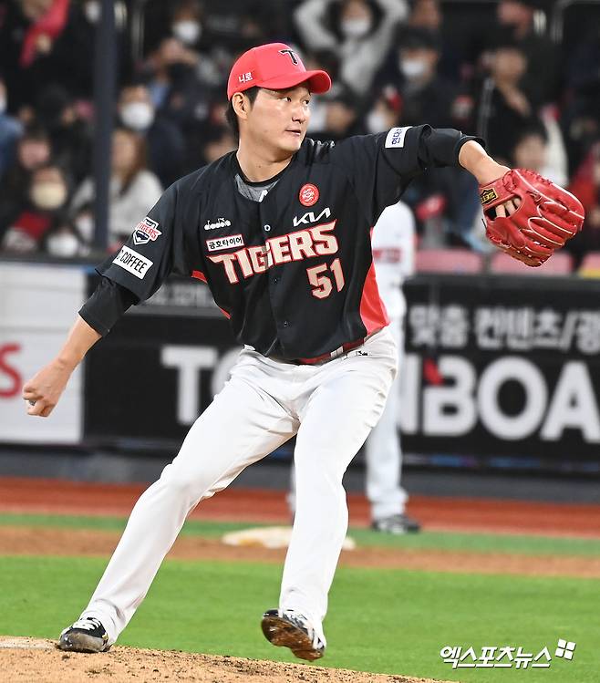전상현은 29일 창원 NC파크에서 열린 '2024 신한 SOL Bank KBO 리그' NC 다이노스와 주중 3연전 두 번째 경기에서 구원 등판. 1이닝 무실점으로 시즌 두 번째 세이브를 기록했다. 이날 경기 전 전상현은 모교 대구상원고 후배들을 위한 응원의 메시지를 전했다. 엑스포츠뉴스 DB