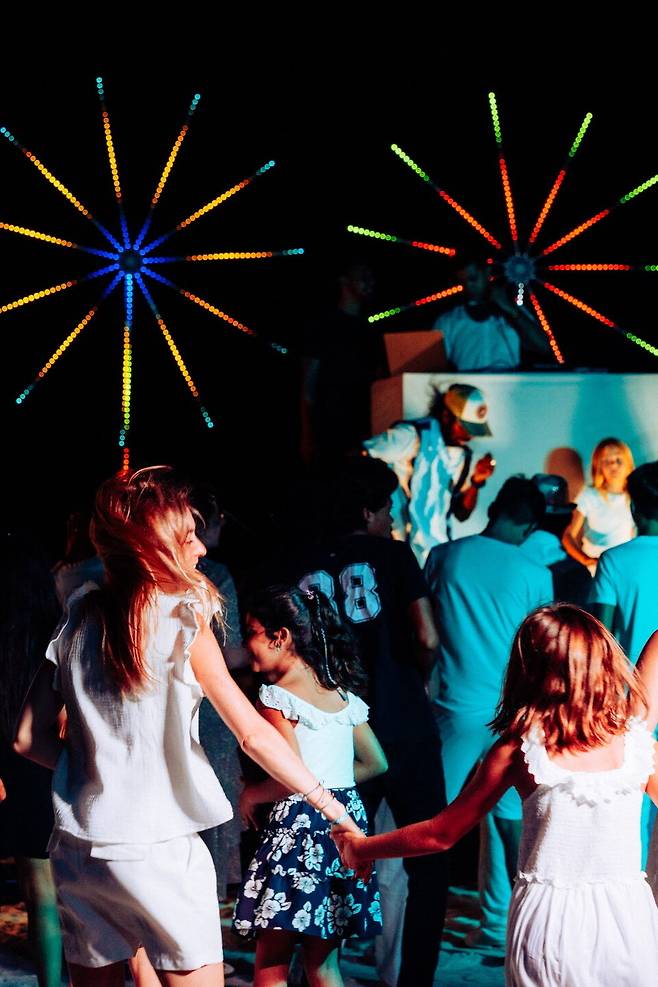 마음껏 춤추는 시간, DJ 파티