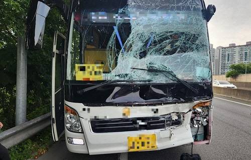 사고 버스. 연합뉴스