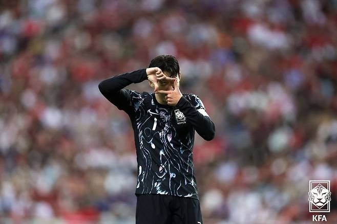 6일(현지시간) 오후 싱가포르 더 내셔널 스타디움에서 열린 2026 북중미 월드컵 아시아 2차 예선 조별리그 대한민국과 싱가포르의 경기에서 대한민국 손흥민이 골을 넣고 세리머니를 하고 있다. 시진 대한축구협회