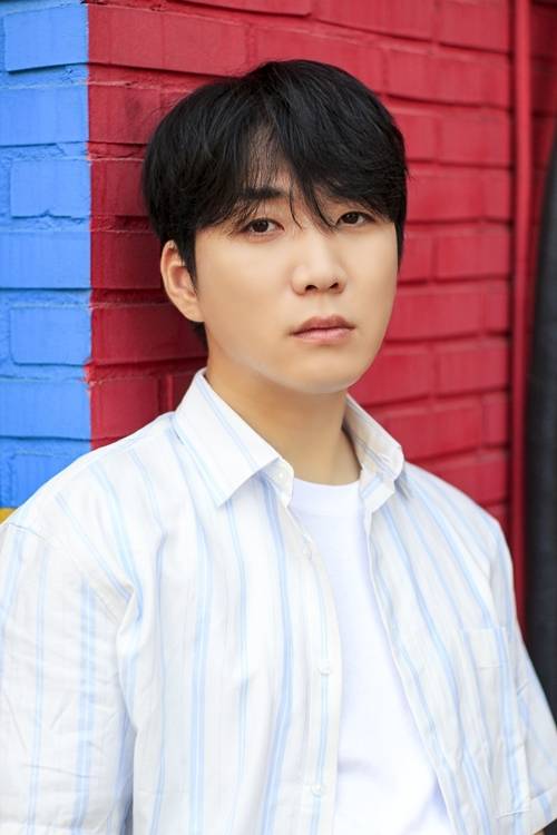 JTBC ‘싱어게인’ TOP5 출신 가수 이정권이 새 싱글 ‘너머에 닿기를’로 컴백한다.
