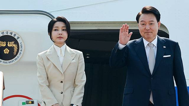 어제(10일) 중앙아시아 3개국 순방을 위해 출국한 윤석열 대통령과 김건희 여사(사진:연합뉴스)