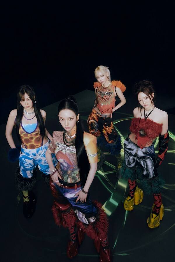 ▲ '슈퍼노바'가 아랍에미리트 두바이 워터엔터테인먼트 쇼 '이매진 쇼' 배경음악으로 사용되면서 'K팝 걸그룹 최초'의 기록을 세우게 된 에스파. 제공|SM엔터테인먼트