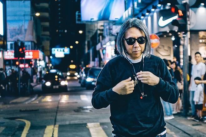 무라카미 다카시에 이어 뉴진스 ‘슈퍼내추럴(Supernatural)’ 앨범 협업에 참여한 스트리트 패션의 대부 후지와라 히로시. @nk7