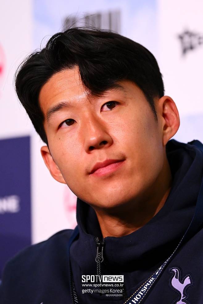 ▲ 로드리고 벤탄쿠르. 손흥민을 향한 인종차별 발언 후 두 번째 사과문을 올렸는데 이 역시 문제의 소지가 남아있다. 첫 번째 사과문에 이어 오히려 공식적으로 이야기를 할 때마다 논란이 커진다. 제대로 된 사과를 모르고 있는 분위기다.