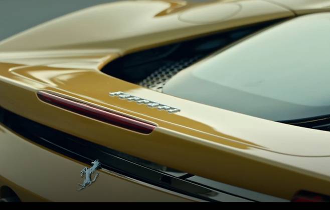 이탈리아 수퍼카 페라리 시총이 테슬라, 토요타에 이어 차업계 3위를 기록했다.