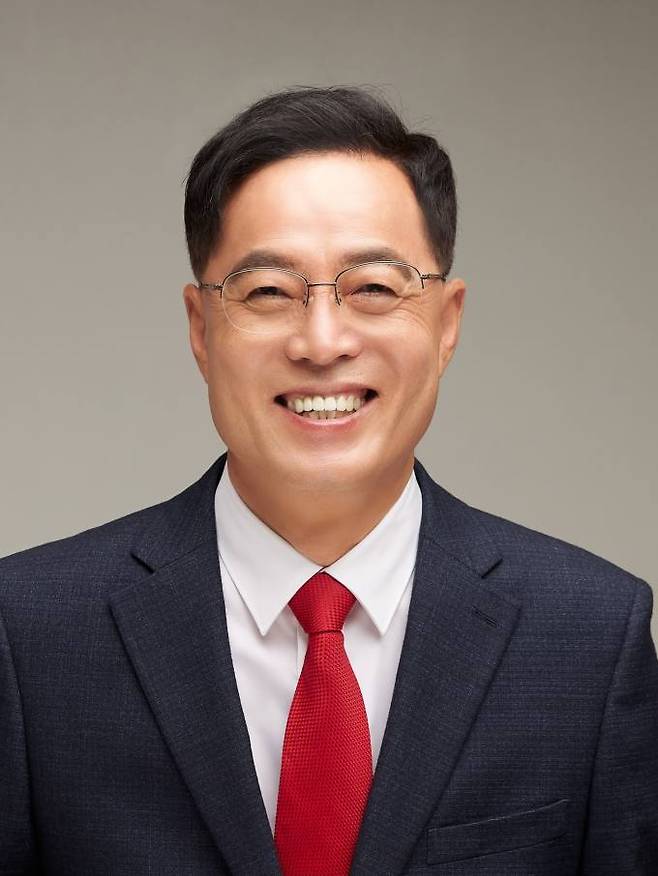 이상범 포항시의회 경제산업위원장. 시의회 제공