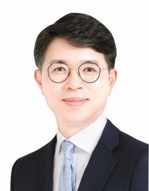 김완섭 전 기획재정부 제2차관