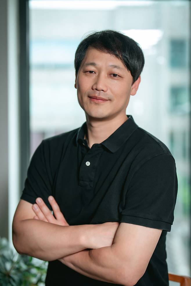 티빙 오리지널 다큐멘터리 ‘샤먼:귀신전’의 허진CP. 사진 티빙