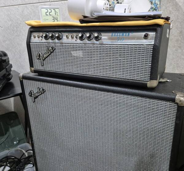 펜더 베이스맨 앰프