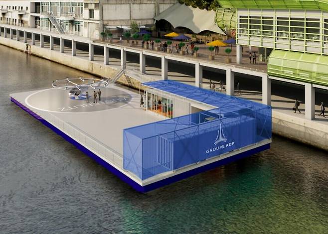 2024 파리 올림픽을 위해 총 5개의 모듈형 버티포트가 건설될 예정이다. 그 중 도심에서 가장 가까운 곳은 파리 5구 세느강에 정박한 바지선 위 버티포트다. 사진은 해당 버티포트의 상상도. 버티포트는 기체 이착륙 구역과 승객 대기 및 보안 검색 구역으로 구성된다. Groupe ADP 제공