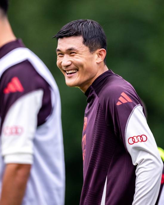 뮌헨이 26일(한국시간) 공식 홈페이지를 통해 다가올 한국 투어 일정에 대해 발표했다. 뮌헨은 창단 124년 만에 처음으로 한국을 방문한다. 뮌헨은 오는 7월 31일부터 8월 5일까지 한국 투어를 진행한다. 바이에른 뮌헨