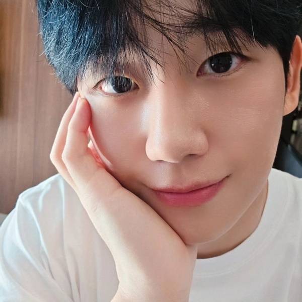 사진 출처=정해인 SNS 화면 캡처.
