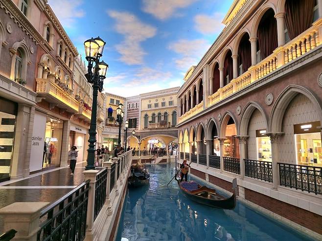 베네시안호텔 실내운하.