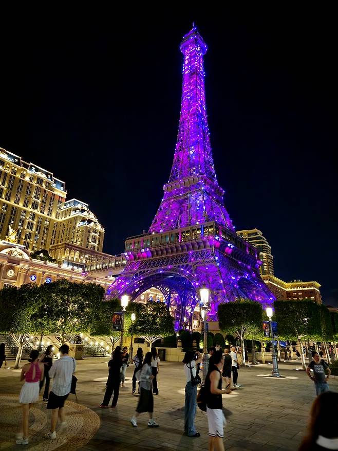 파리지앙 호텔 에펠탑.