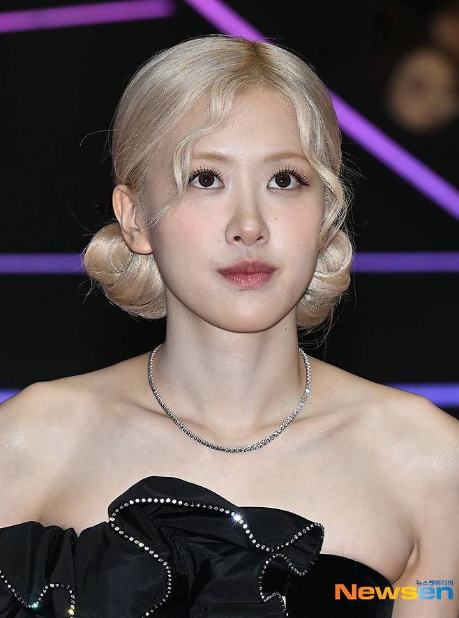 로제, ‘디즈니 공주같은 미모’