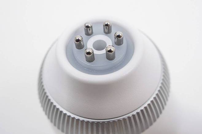 울트라튠의 6개 전극은 6mm 간격으로 짝을 이루는 바이폴라 방식이다 / 출처=IT동아