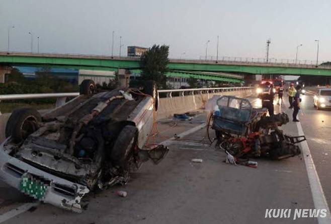 강릉 연곡교차로 교통사고(강원자치도 소방본부 제공)