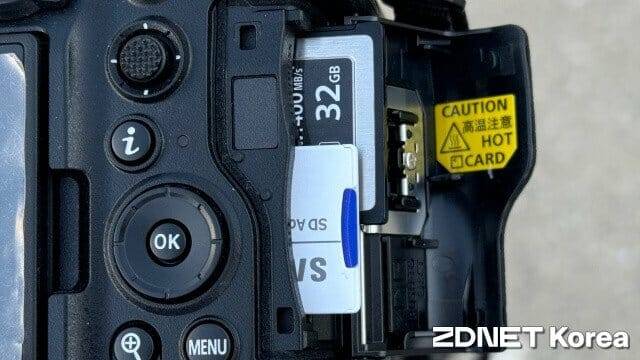 카메라나 드론 등 휴대용 기기에 쓰이는 SDXC 카드와 CF익스프레스 카드는 여전히 FAT32 포맷을 이용한다. (사진=지디넷코리아)