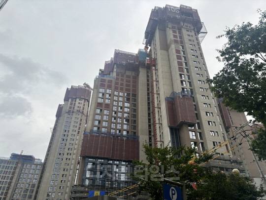 롯데건설 '청담 르엘' 현장 사진. <디지털타임스 이윤희 기자>