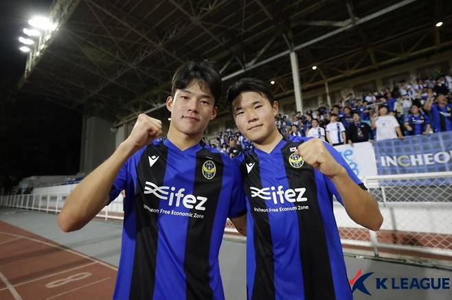 최우진(오른쪽). 사진=프로축구연맹
