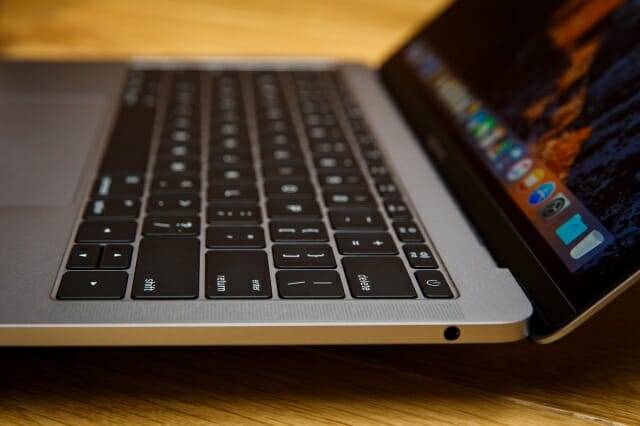 2016년형 13인치 맥북 프로 (사진=씨넷)