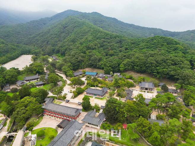 직지사와 황악산 풍경