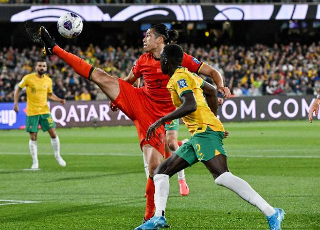 중국-호주의 2026년 북중미 월드컵 아시아 3차 예선 C조 3차전 장면. 연합뉴스