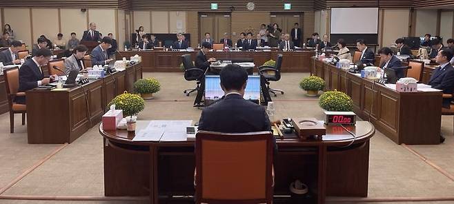 국회 교육위원회 국정감사 *재판매 및 DB 금지