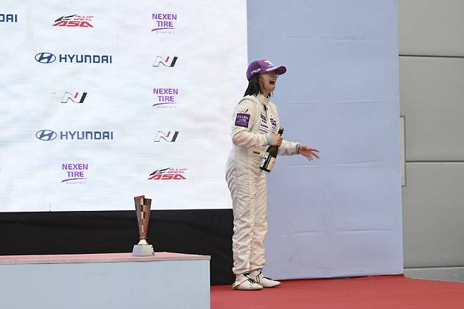 여성 드라이버 뽀구미