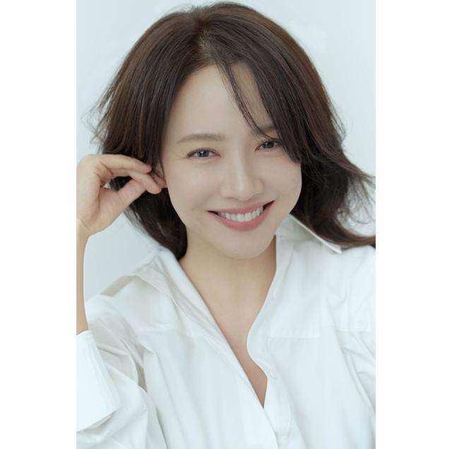 배우 송지효가 ‘딥 다이브 코리아: 송지효의 해녀 모험’을 통해 해녀에 도전한다. 넥서스이엔엠 제공