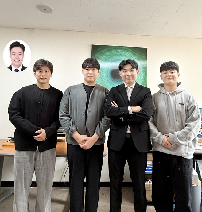 (왼쪽부터) 김민우 미국 테라사키 연구소 박사(제1저자), 김치현 성균관대 바이오메카트로닉스학과 학생(제1저자), 박주형 박사(교신저자), 박진성 교수(교신저자), 조원준 메타바이오헬스학과 학생(공동저자). (사진=성균관대)
