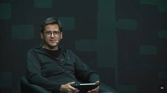 지난 10일(현지시각) 태국 방콕에서 열린 리댁티드 행사에서 올리버 니더 도이치텔레콤 MMS의 웹3 본부장이 발언하고 있다. /니어 제공