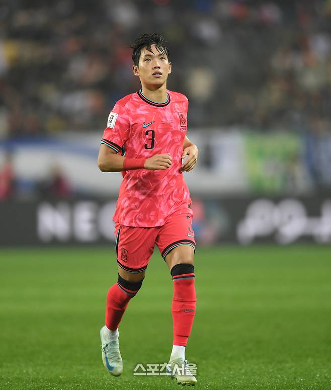 축구대표팀 왼쪽 풀백 이명재가 지난달 15일 용인 미르스타디움에서 열린 2026 FIFA 북중미 월드컵 아시아 3차 예선 이라크와 경기에 뛰고 있다. 용인 | 최승섭기자 thunder@sportsseoul.com