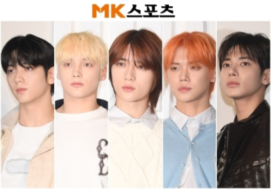 아일릿과 투모로우바이투게더(TXT)가 일본 최고 권위 연말 방송인 NHK ‘홍백가합전’에 첫 출연하며 한류 열풍의 새 역사를 썼다.사진=천정환 기자