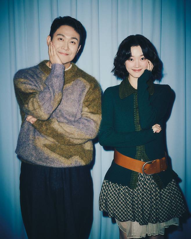 넷플릭스 드라마 ‘Mr. 플랑크톤’에서 조재미 역을 연기한 배우 이유미(오른쪽)과 어흥 역 오정세. 사진 넷플릭스