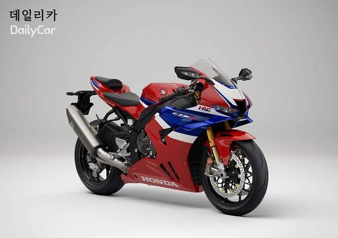 2025년형 CBR1000RR-R 파이어블레이드 SP
