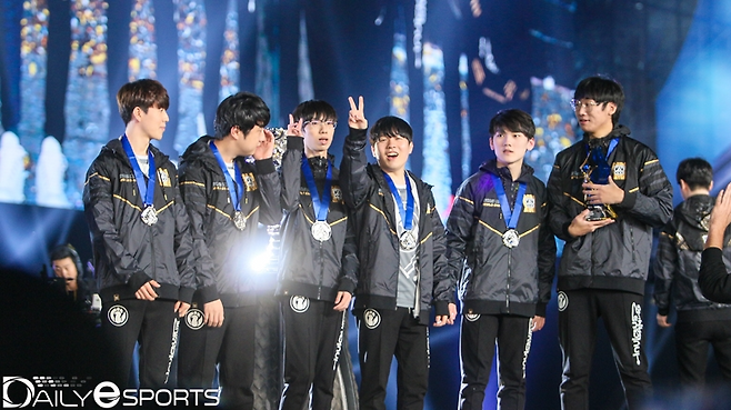 2018년 롤드컵서 우승을 차지했던 IG.