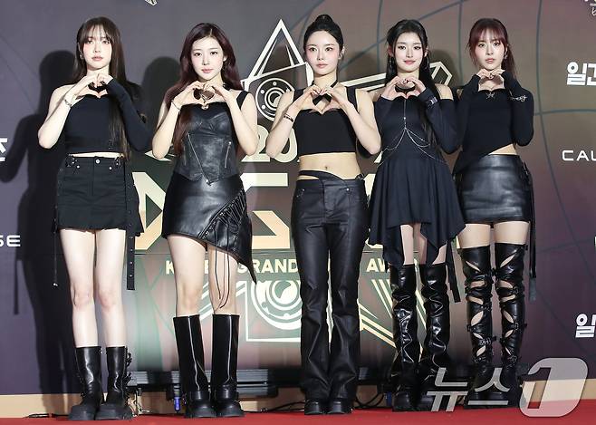 피프티피프티 문샤넬(왼쪽부터)과 예원, 키나, 아테나, 하나/뉴스1 ⓒ News1 권현진 기자