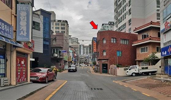 1920년대 일본인이 지은 울산 최초 극장 '상반관(常盤館)'의 실제 모습이 사진으로 처음 확인됐다. 사진 울산과학대