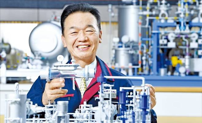 최금식 선보공업 회장(해양플랜트서비스산업협회 회장)은 “선박 엔지니어링 설계 기술이 해양플랜트 유지보수 등 서비스 시장 진입을 위한 핵심이 될 것”이라고 말했다. /선보공업 제공