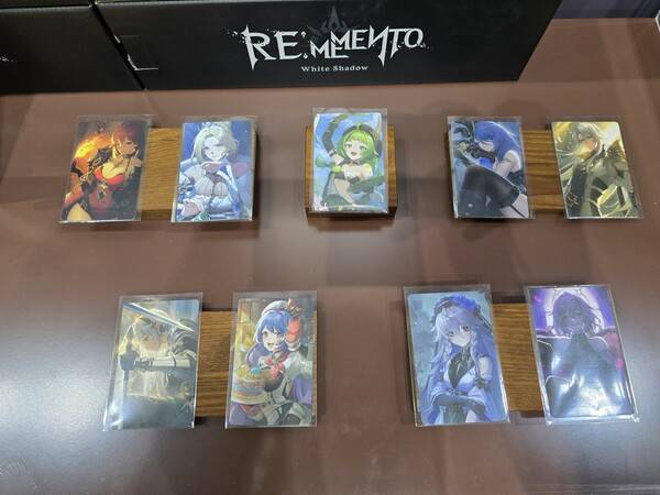 - 사진인증 이벤트에 참여하면 받을 수 있는 포토카드