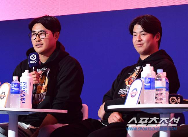 22일 오후 서울 소공동 롯데호텔에서 열린 '2024 KBO리그 미디어데이'. 포부를 밝히고 있는 한화 채은성, 노시환. 소공동=송정헌 기자songs@sportschosun.com/2024.03.22/