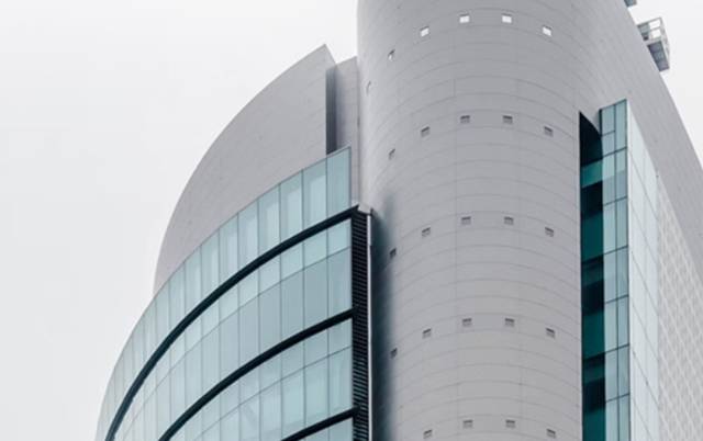 법무법인 율우 측이 "윤석열 대통령의 변호를 맡지 않는다"고 13일 밝혔다. /법무법인 율우 홈페이지 캡처