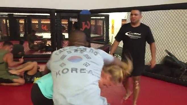 7cea8372b78461f63feb98bf06d60403e36e228c844bebe237