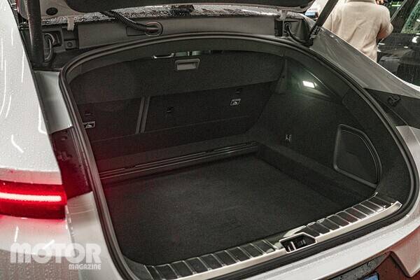 폴스타 4 사진 모터매거진 최재혁 기자