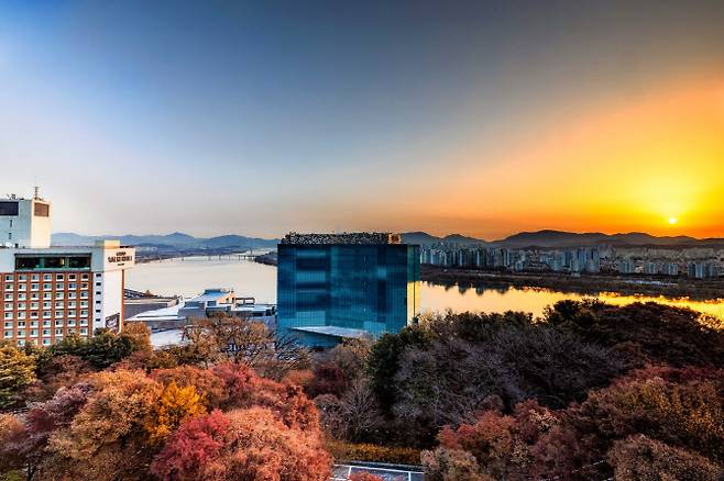 서울 광진구 워커힐 호텔앤리조트에서 바라본 해돋이 모습. (사진=워커힐 호텔앤리조트)