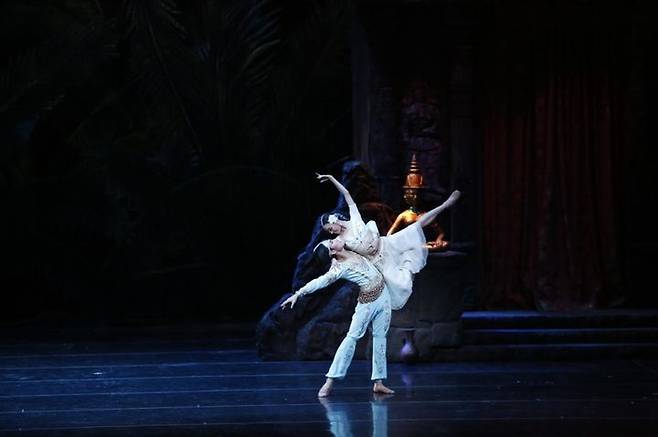 유니버설발레단 '라 바야데르'. 사진=유니버설발레단 제공. *재판매 및 DB 금지