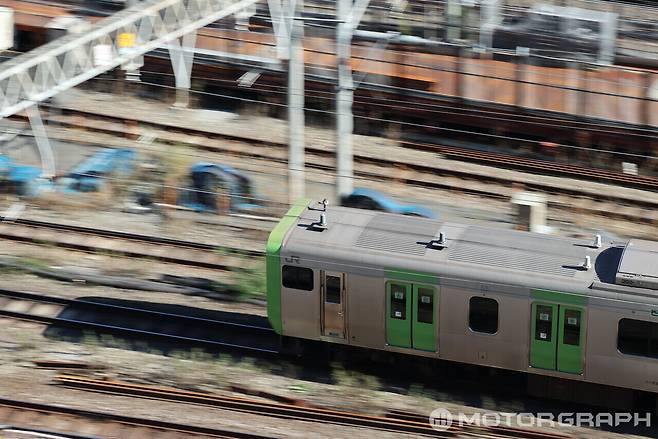 EOS R5 Mark II + RF70-200mm F2.8 L IS USM Z || 100mm, F10.0, 1/60s, ISO 100